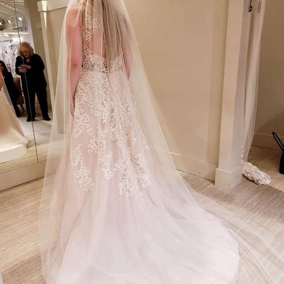 STYLE #2041 Mori Lee Parthenia Wedding Dress size 14 with Veil - Picture 6 of 8